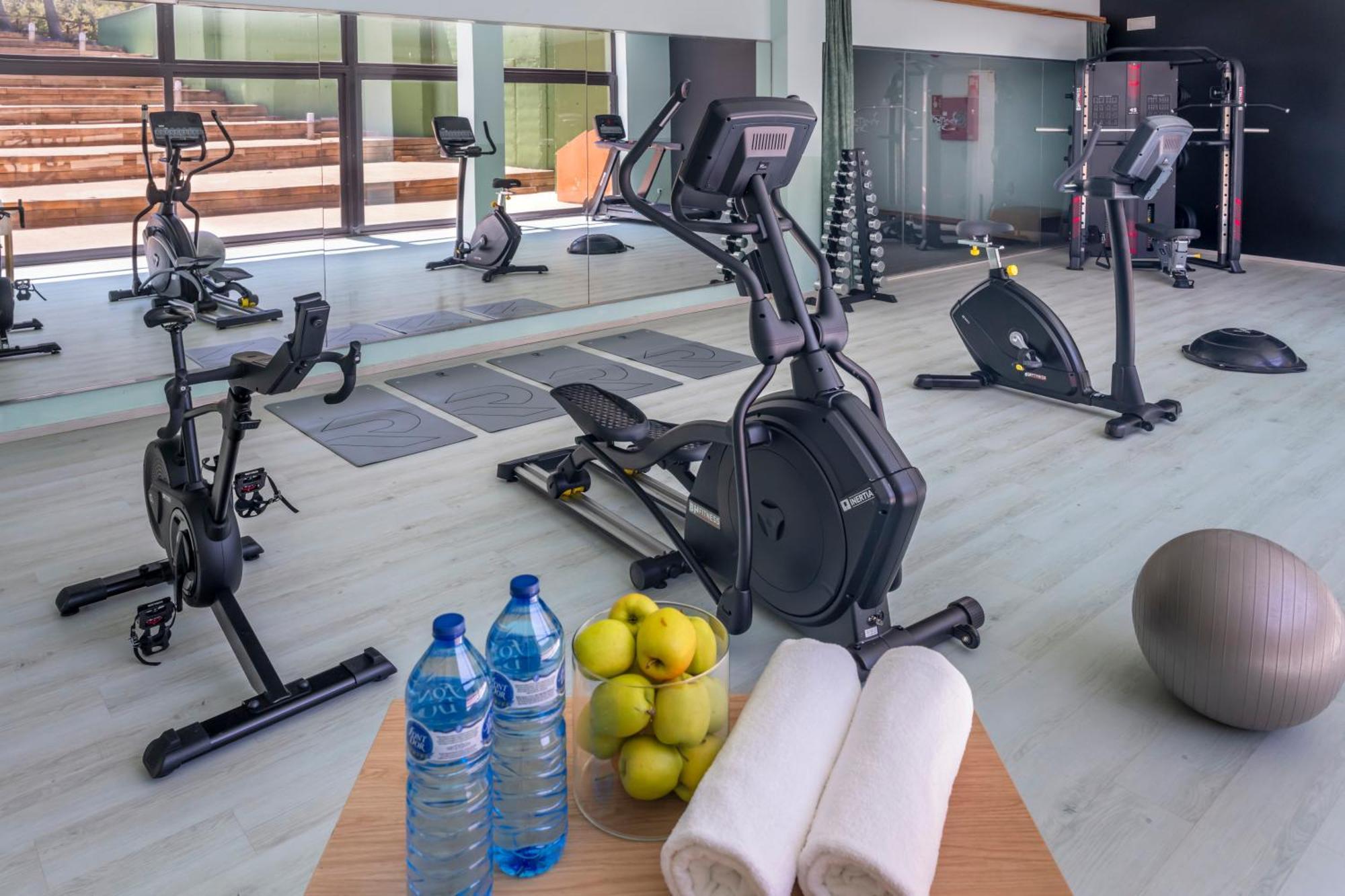 Hotel & Resort Vilar Rural D'Arnes By Serhs Hotels Sant Carles De La Rapita Ngoại thất bức ảnh
